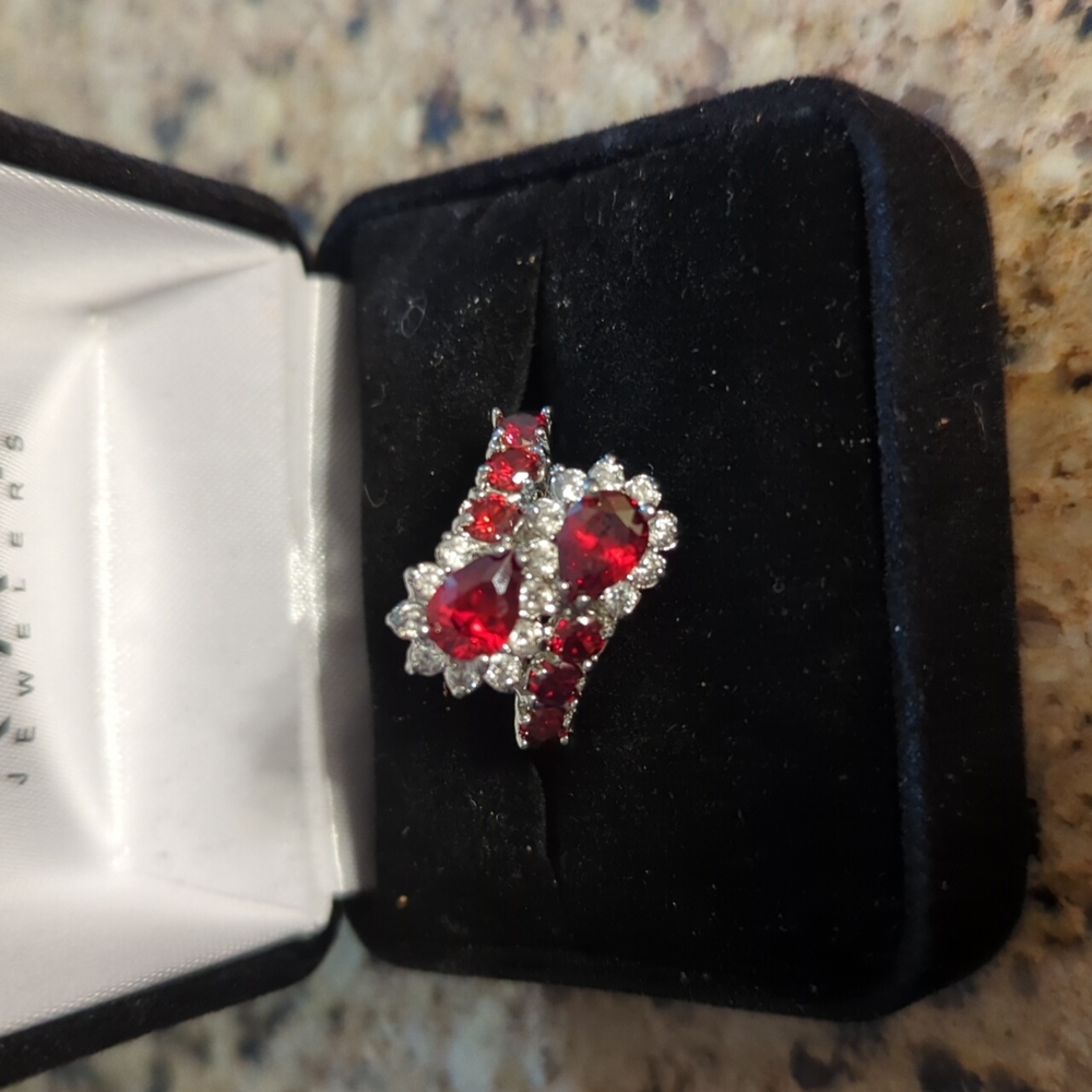 Absolutely Gorgeous  red & white CZ cocktail ring